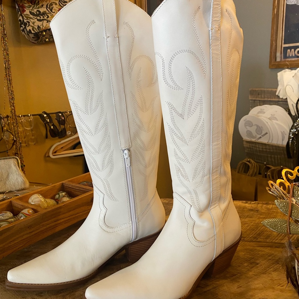 Matisse White agency white leather tall boot